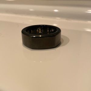 Oura Gen 3 black heritage size 8